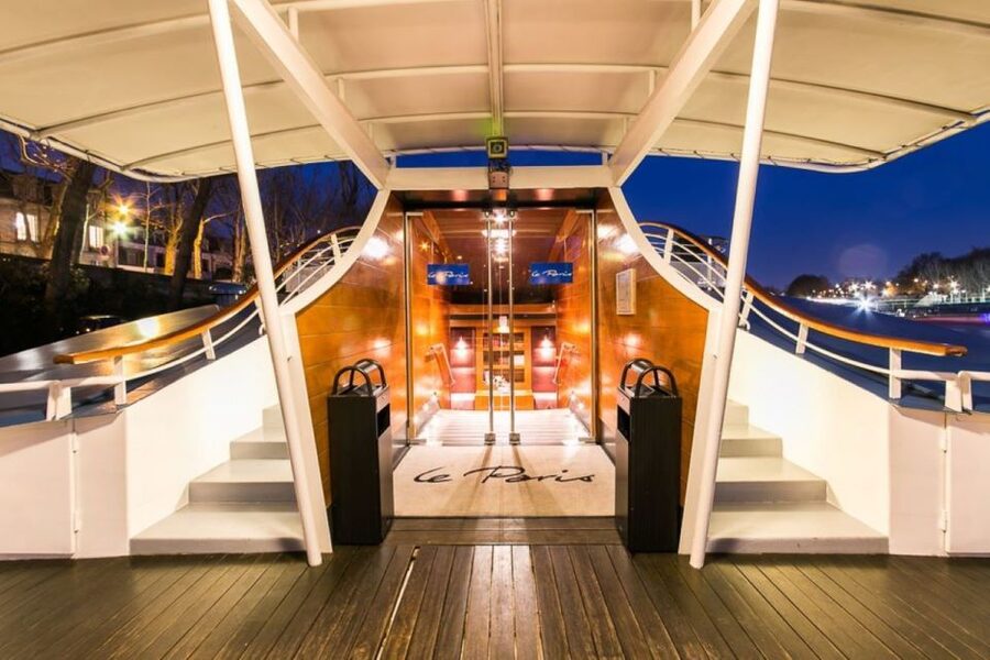 Paris: Bastille Day Dinner Cruise on the Seine River - What the customer feedback tells you