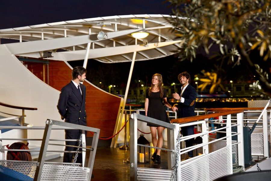 Paris: Bastille Day Dinner Cruise on the Seine River - A two-hour route through Paris’s best river views