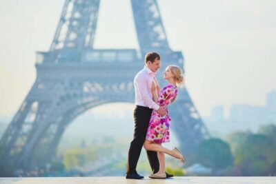 Romantic Couple Photoshoot (with flower bouquet!)