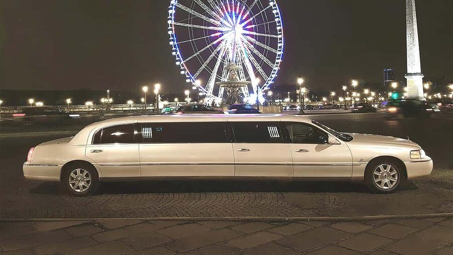 Paris: Romantic Limousine Tour - Champs-Elysées and Concorde: Paris on a grand scale