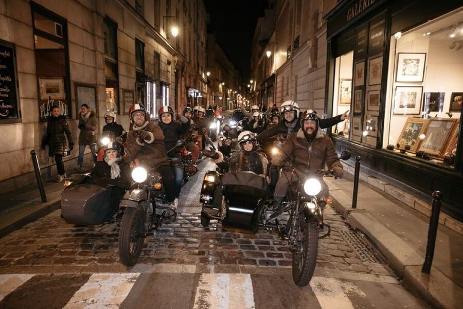 Paris: Romantic Sidecar Tour by Night with Champagne - Palais Garnier and the Moulin Rouge