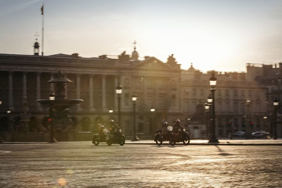 Paris: Romantic Sidecar Tour by Night with Champagne - The Louvre, Place Vendôme, and Palais Royal