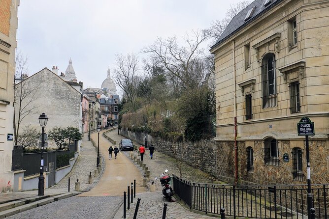 Parisian Love Affair: Elegant Romance Private Tour in Paris - Montmartre, Canal Saint-Martin, and the city beyond