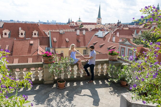 Photo Shoot for couple in Prague - Starting at Charles Bridge