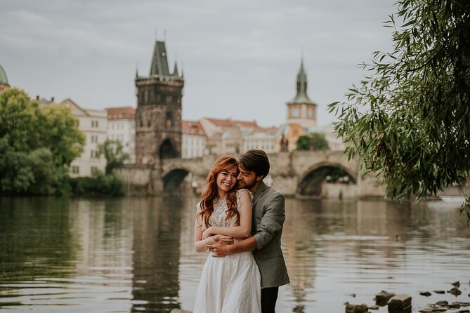 Photographer in Prague - Couple, engagement & portrait photoshoot - Key points at a glance
