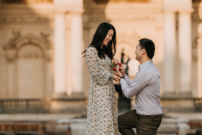 Photographer in Prague - Couple, engagement & portrait photoshoot - Planning the look before the camera comes out