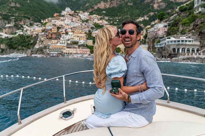 Photographic Service for Marriage Proposal in Positano - The street option: Positano as part of the story