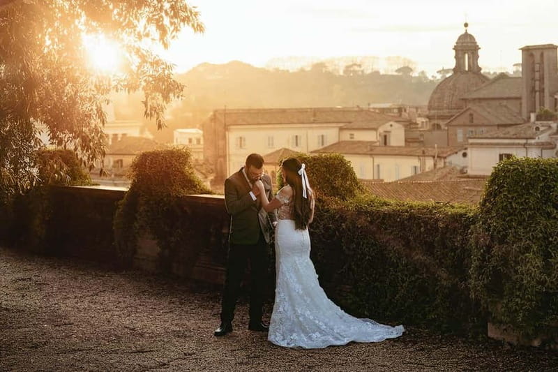 Photoshoot in Rome for couples - The Roman Trio: the best all-round choice