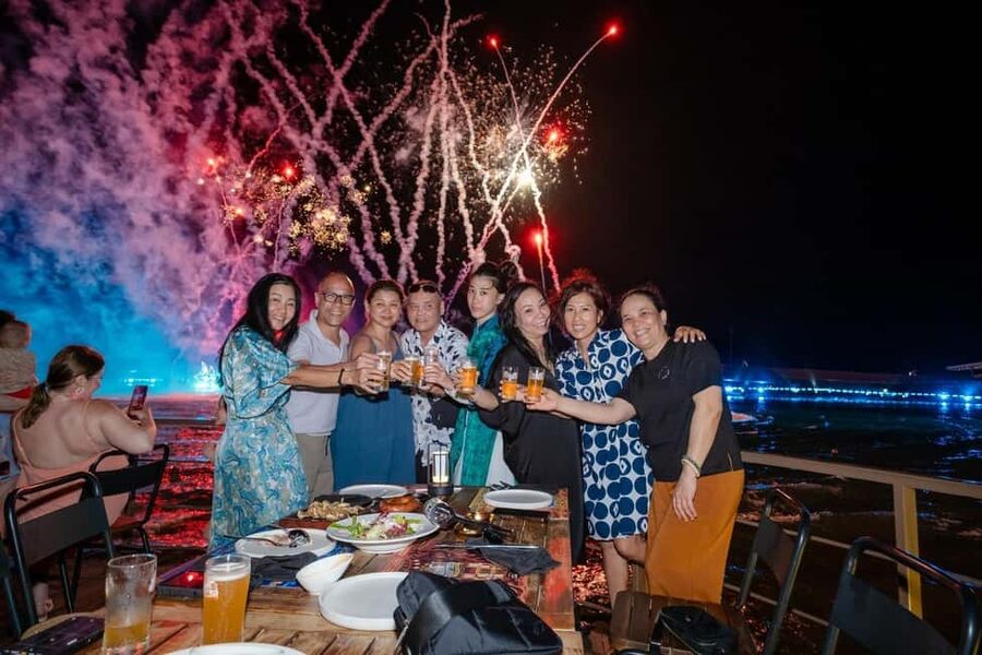 PhuQuoc Romantic Dinner with Symphony & Kiss of the Sea Show - Symphony of the Sea from 19:45 to 20:15