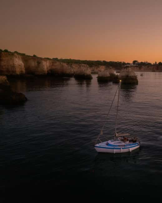 Portimão: Sunset Private Sailing Tour for Couples - Who should book this private sailing tour