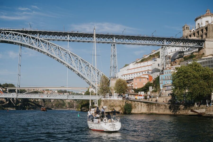 Porto: Romantic Sailboat Cruise - Ribeira, Porto, and the best city viewpoint