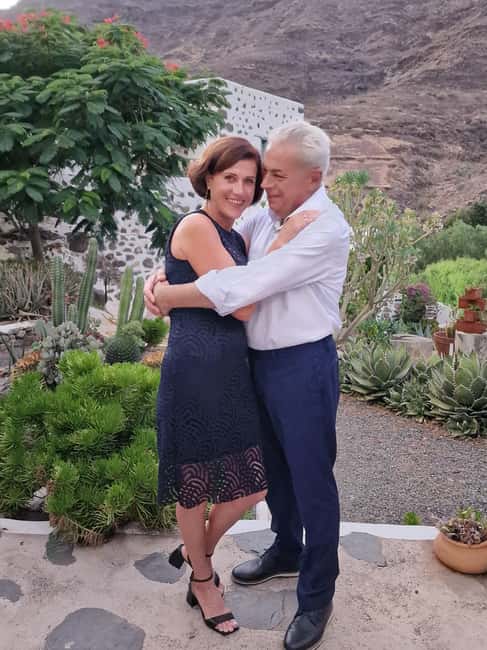 Premium romantic experience for couple in Mogan Gran Canaria - A 30-minute walk through the Cactus Garden and historic house