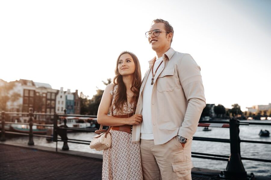 Premium Romantic Photoshoot Experience for Couples - Meeting at Huidenstraat 32