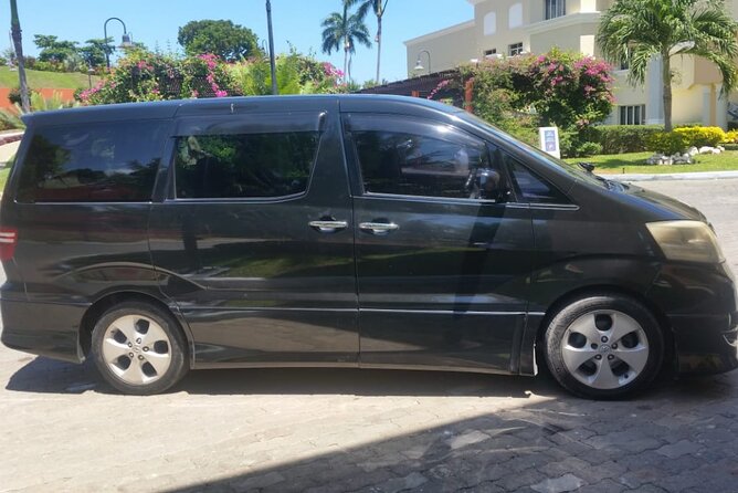 Private Airport Transfer to Couples Swept Away Negril - Practical booking advice for a smoother arrival