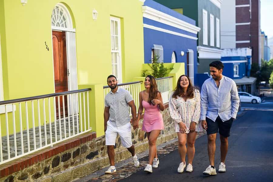 Private Couple,Family&Group Photoshoot Session in Cape Town - Camps Bay Beach: A relaxed coastal background