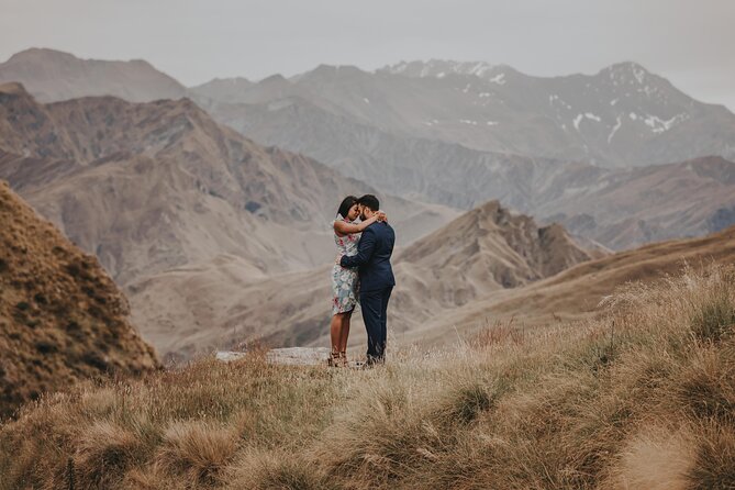 Private Couples Photo Shoot in Queenstown - Who should book this experience?