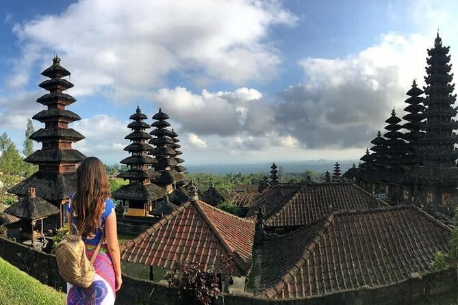 Private Floating Breakfast Jungle Swing and Romantic Spa in Ubud - Walking the Tegalalang Rice Terraces
