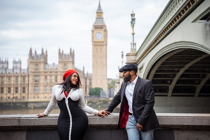 Private landmarks photoshoot for families and couples - Timing, meeting point, and communication