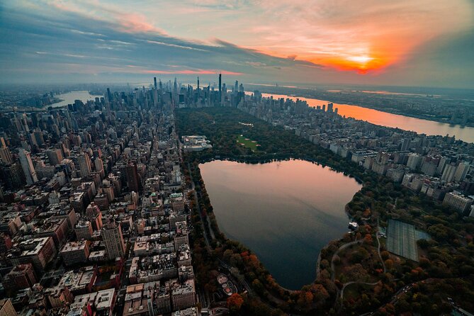 Private New York City Helicopter Tour for Couples from Westchester - Why this helicopter ride feels special
