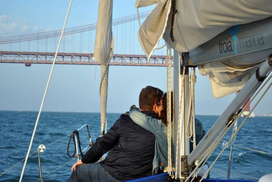 Private Romantic cruise with sparkling wine- 2-Hour- Lisbon - Should you book this Lisbon river cruise?