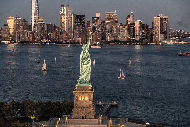 Private Romantic NYC Helicopter Scenic Charter with Champagne - Champagne in the air, with one important catch