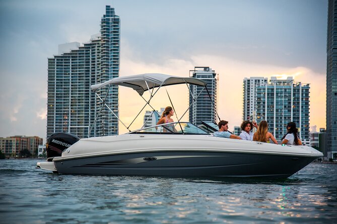Private Romantic Sunset Boat Cruise in Fort Lauderdale! - Sunset, Music, and the Prosecco Toast