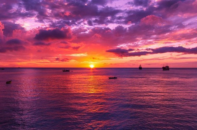 Private & Romantic Sunset Cruise Under Sails - Who should book this cruise?