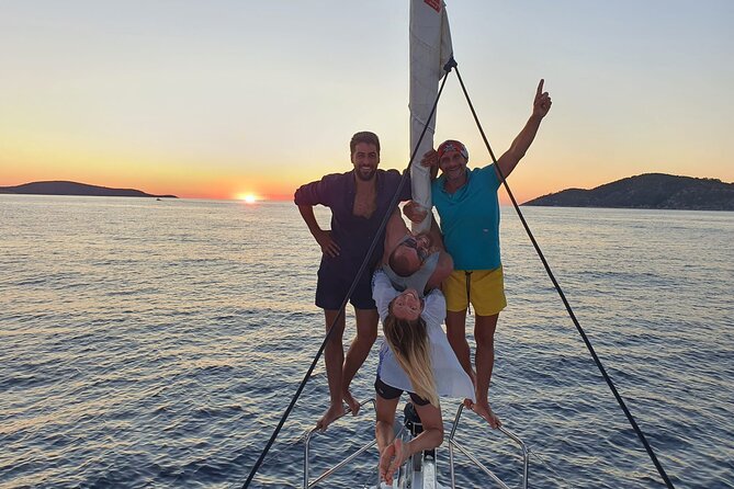 Private - Romantic Sunset Sailing on a 36ft yacht from Hvar (up to 8 travellers) - Sunset, music, and drinks instead of a packed schedule
