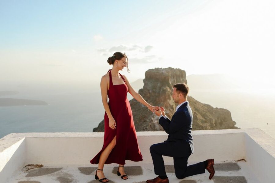 Proposal Photographer in Santorini - Key Points To Know Before Booking