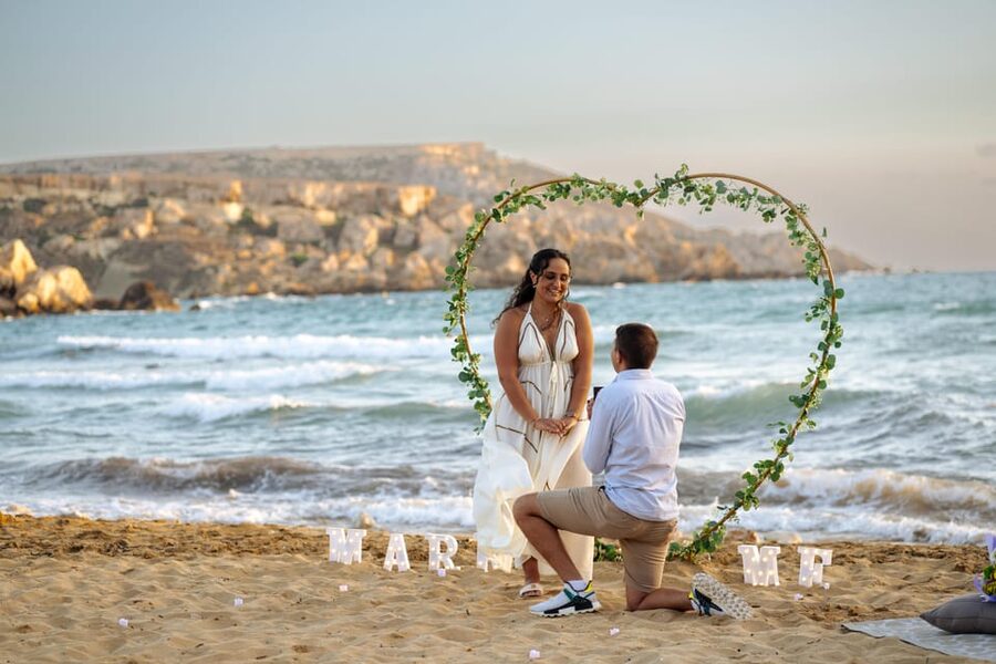 Proposal Photoshoot with Professional Photographer in Malta - Key details to know before booking