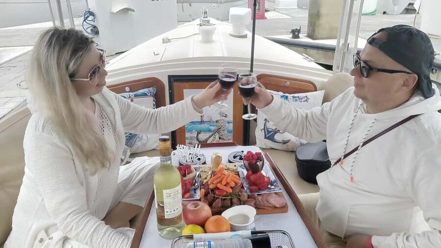Romantic Boat Cruise with Wine & Cheese or Surprise Dinner - A quiet way to see Marina del Rey