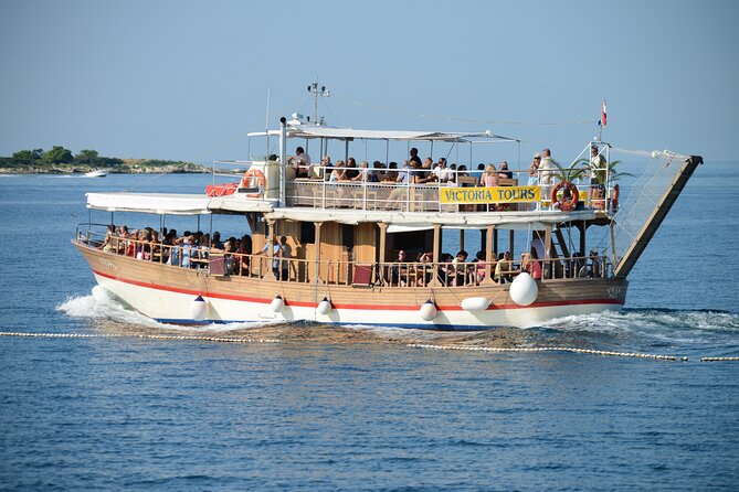 Romantic Boat Trip with Dolphin Watching - Key points at a glance