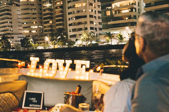 Romantic Date Night in the Bay of Cartagena - Best Occasions for This Cartagena Cruise