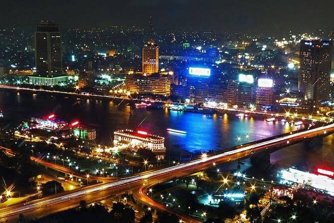 Romantic Dinner Cruise in Cairo Nile for Couples (Luxury) - Dinner, dessert, and drinks onboard