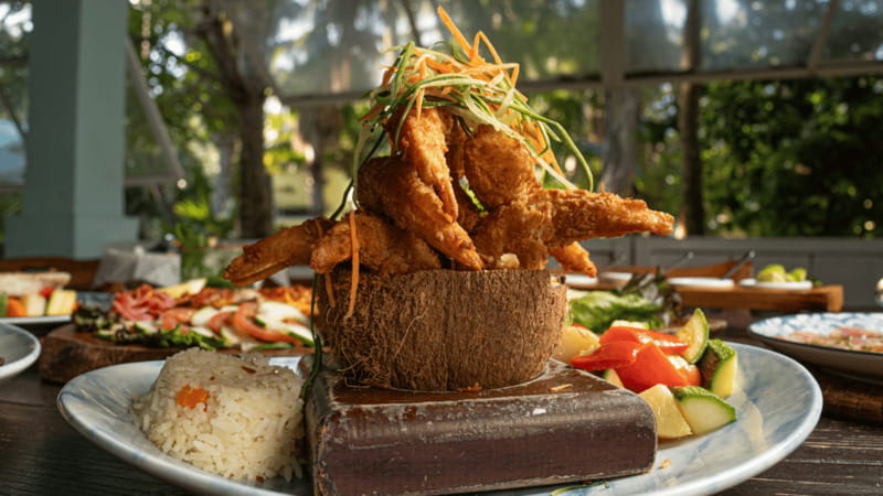 Romantic dinner in front of the sea - Should you book this romantic dinner?