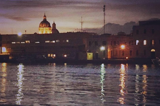Romantic dinner on a boat - Catania - A rustic starter built around Etna flavors