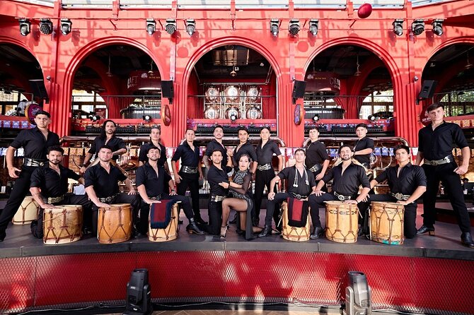 Romantic Dinner with Fireworks, Symphony & Kiss of the Sea Show - Who will enjoy this evening most?