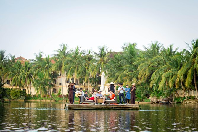 Romantic Dinning On The Bamboo Raft - Dinner on the raft: seafood, vegetables, and setting
