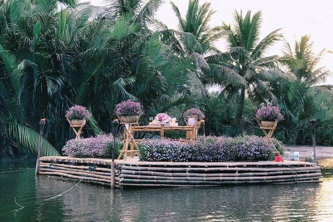 Romantic Dinning On The Bamboo Raft - What the $185 price includes