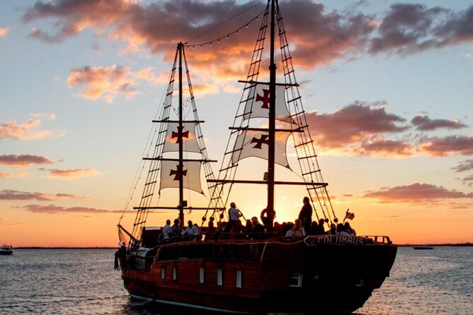 Romantic Experience Sunset Dinner Columbus in Cancun (2x1 price) - Who will enjoy this cruise most?