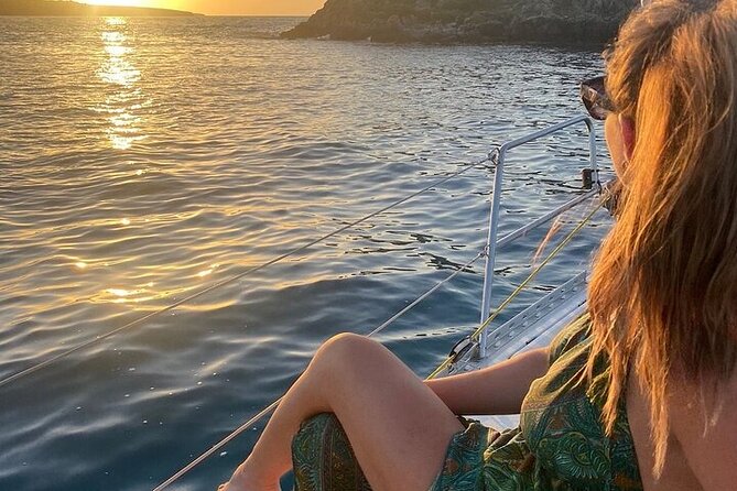 Romantic Luxury Sunset sailing - Passing Rocca al Mare and the Lion of Venice