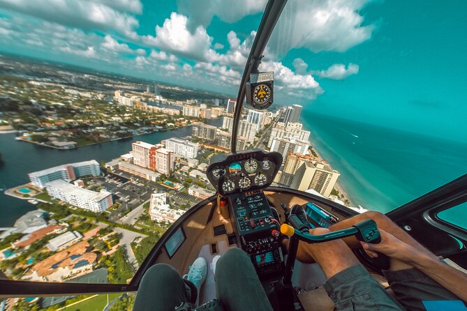 Romantic Miami Helicopter Tour with Champagne - Key Biscayne and the chance to spot wildlife