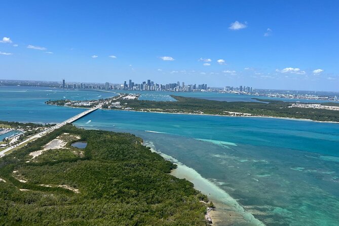 Romantic Miami Helicopter Tour with Champagne for Two - Key points at a glance