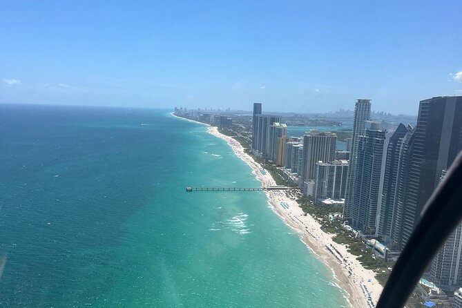 Romantic Miami Helicopter Tour with Champagne for Two - Gulfstream Park and the northern Miami sights