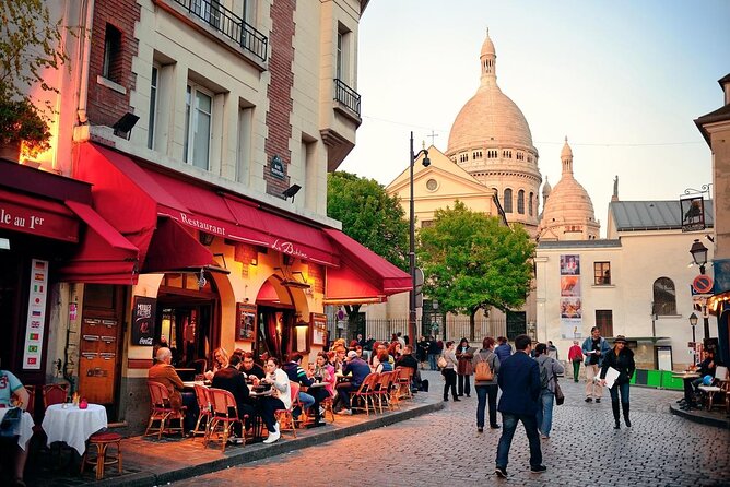 Romantic Montmartre: Paris Lost Lovers Exploration Game and Tour - Key points before you book