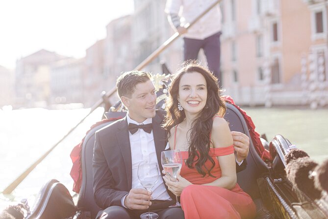 Romantic Photoshoot in Venice - Timing, access fees, and simple planning