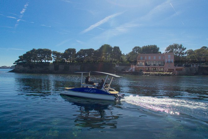 Romantic Private Tour for 2 plus guide on your own Solar Powered Boat - Saint-Jean-Cap-Ferrat and the first buildings of Monaco