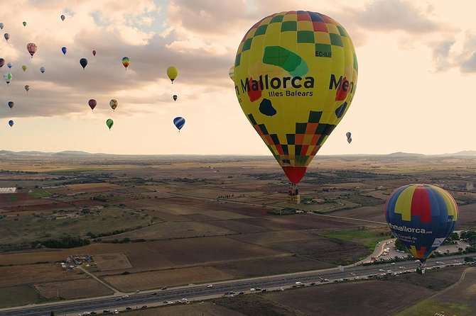 Romantic Sunrise Balloon Tour in Majorca - A 7:00 am meeting point near Manacor