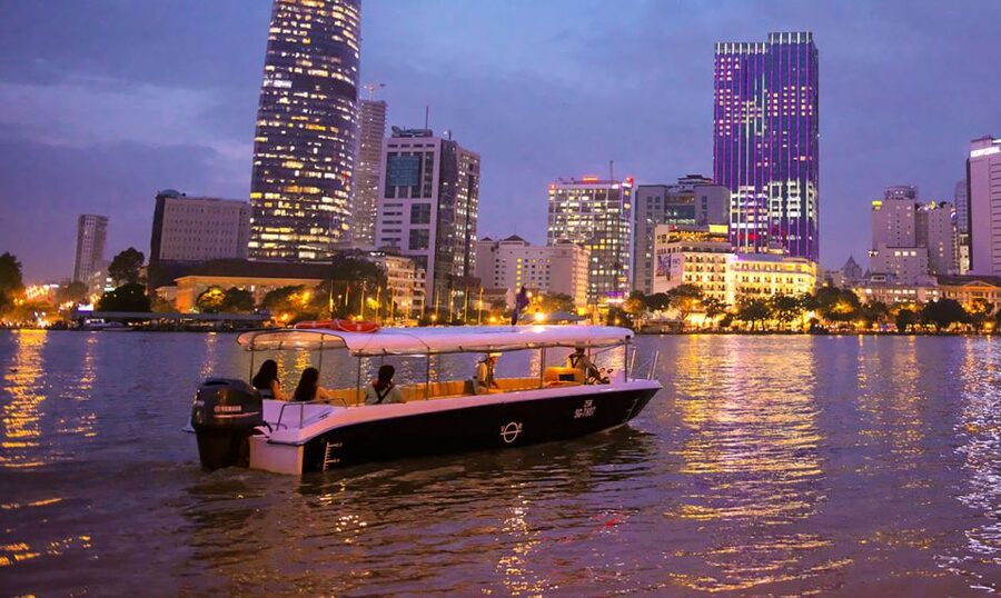 Romantic Sunset Cruise by Speedboat - A modern speedboat instead of another city transfer