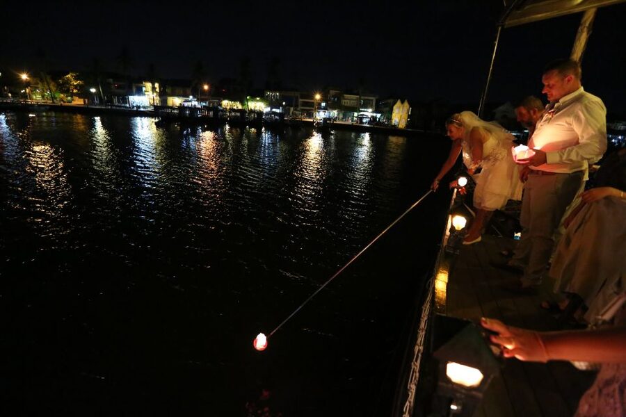 Romantic Sunset Dinner Cruise in Hoi An - How private is the boat?